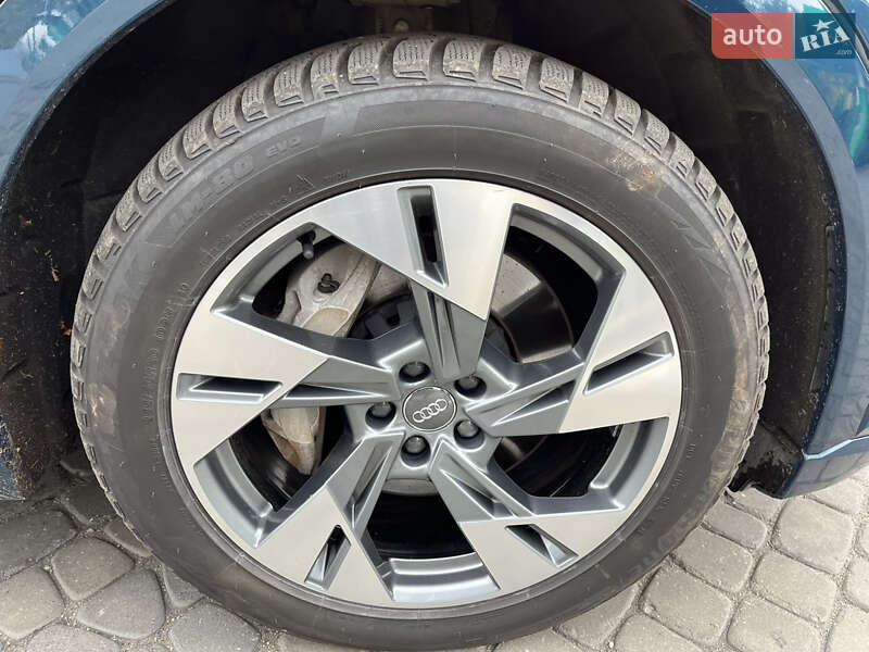 Внедорожник / Кроссовер Audi e-tron 2020 в Днепре