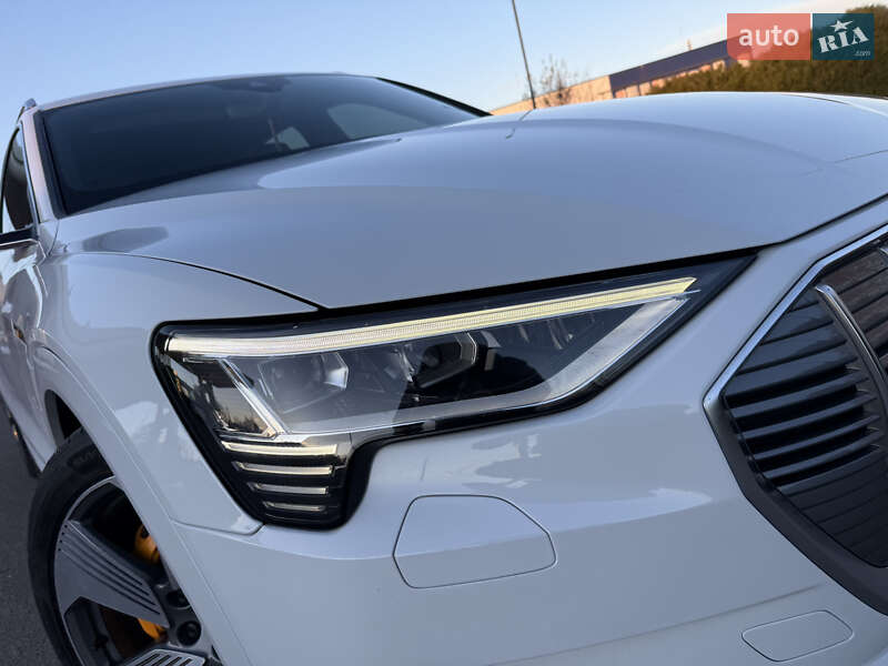 Позашляховик / Кросовер Audi e-tron 2020 в Львові фото 8 Позашляховик / Кросовер Audi e-tron 2020 в Львові