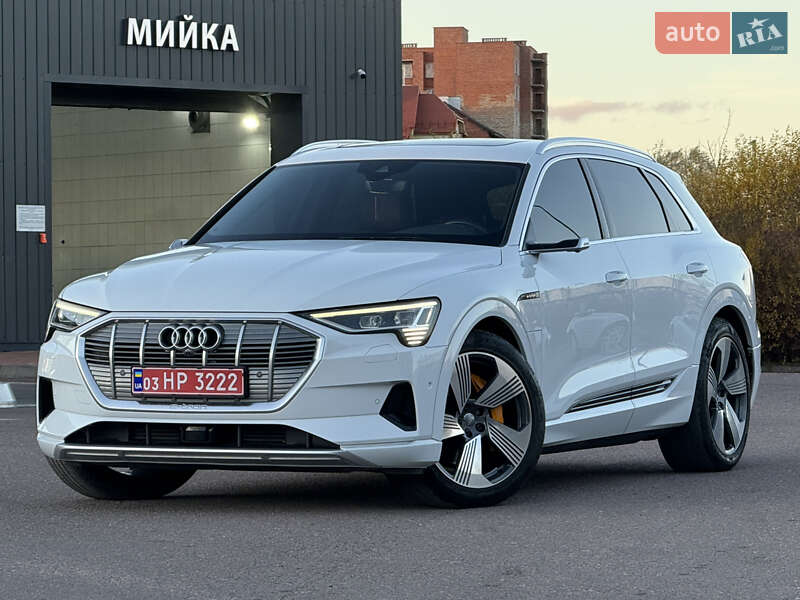 Позашляховик / Кросовер Audi e-tron 2020 в Львові фото 23 Позашляховик / Кросовер Audi e-tron 2020 в Львові