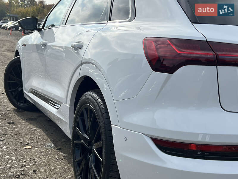 Позашляховик / Кросовер Audi e-tron 2022 в Луцьку фото 12 Позашляховик / Кросовер Audi e-tron 2022 в Луцьку