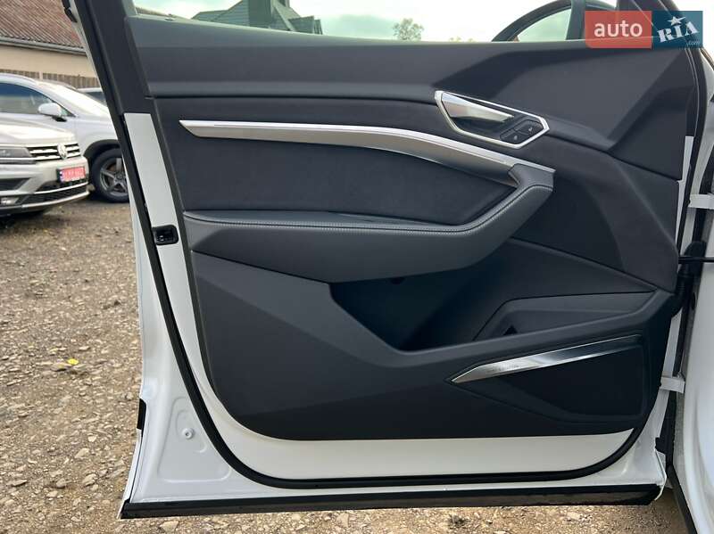 Позашляховик / Кросовер Audi e-tron 2022 в Луцьку фото 29 Позашляховик / Кросовер Audi e-tron 2022 в Луцьку