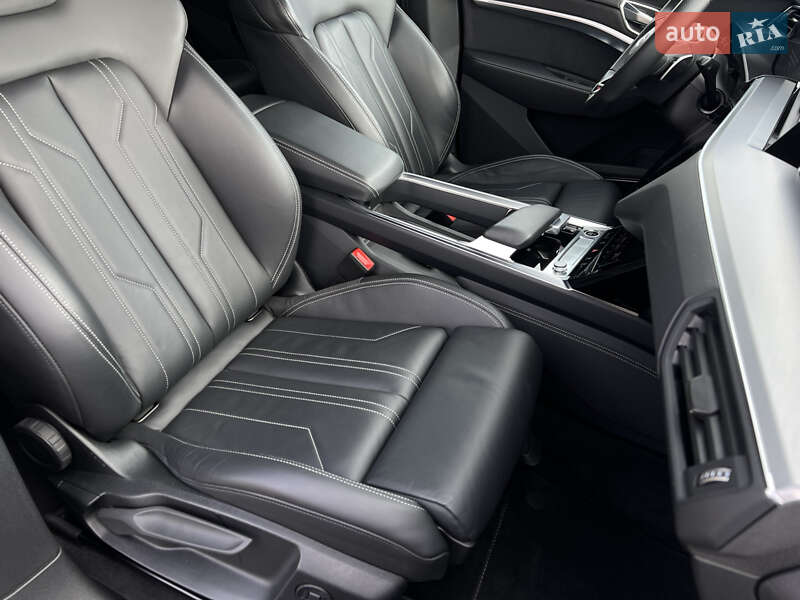 Позашляховик / Кросовер Audi e-tron 2022 в Луцьку фото 44 Позашляховик / Кросовер Audi e-tron 2022 в Луцьку