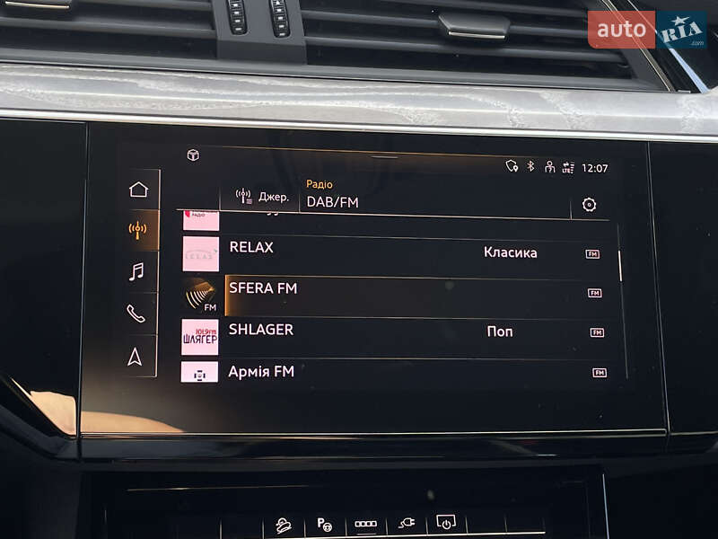 Позашляховик / Кросовер Audi e-tron 2022 в Луцьку