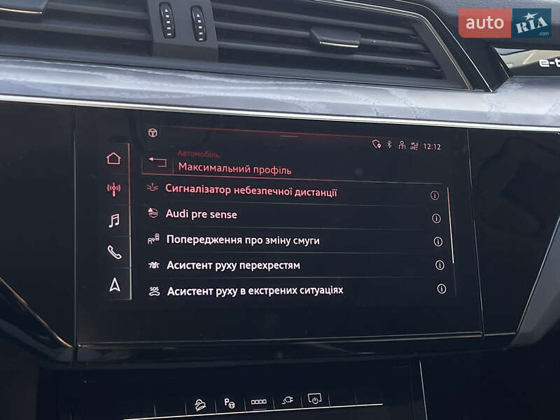 Позашляховик / Кросовер Audi e-tron 2022 в Луцьку