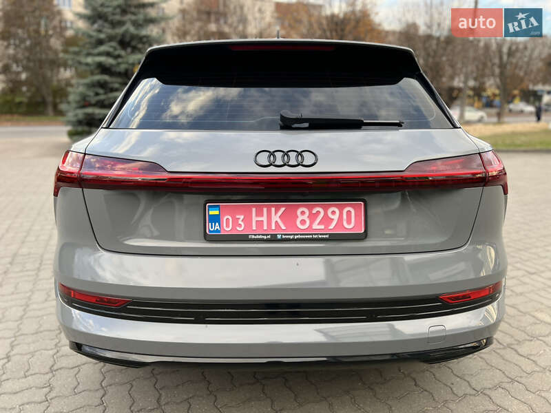 Позашляховик / Кросовер Audi e-tron 2020 в Києві