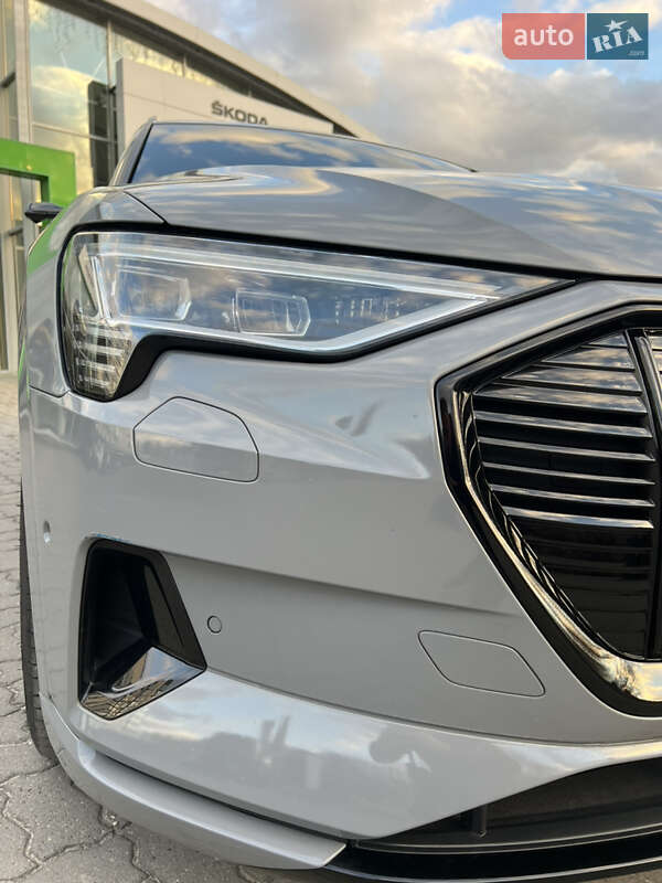 Позашляховик / Кросовер Audi e-tron 2020 в Києві