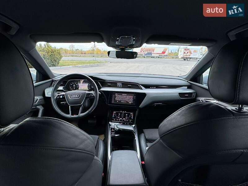 Позашляховик / Кросовер Audi e-tron 2020 в Києві