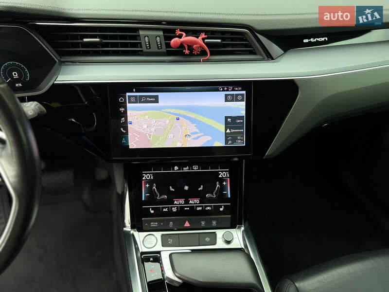Позашляховик / Кросовер Audi e-tron 2020 в Дніпрі