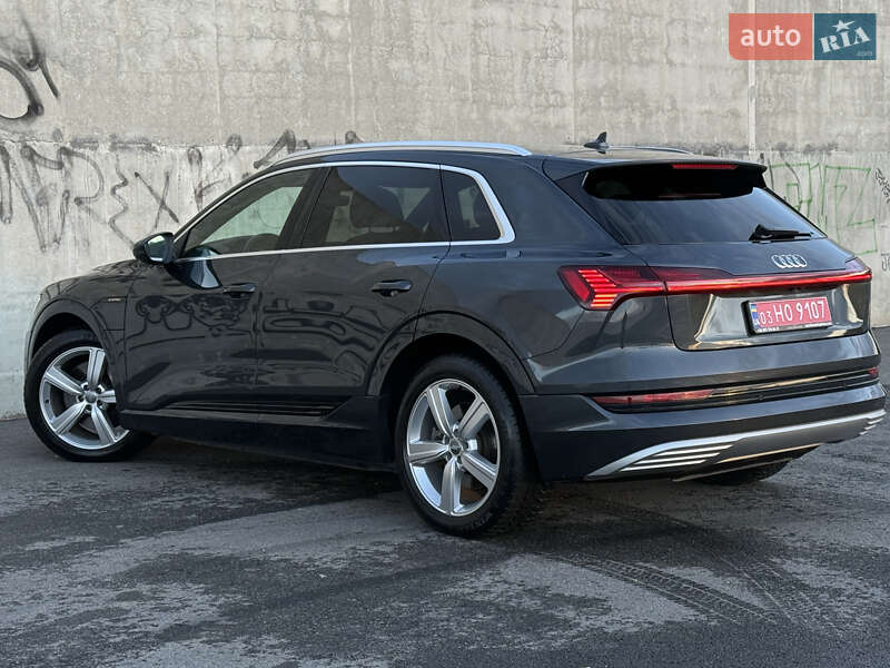 Позашляховик / Кросовер Audi e-tron 2020 в Львові фото 19 Позашляховик / Кросовер Audi e-tron 2020 в Львові