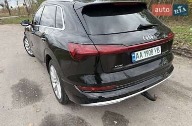 Внедорожник / Кроссовер Audi e-tron 2019 в Киеве