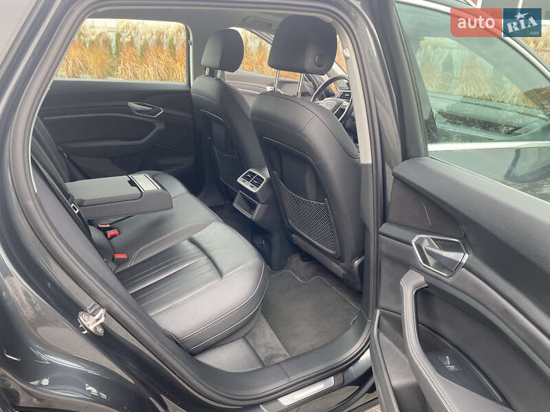 Внедорожник / Кроссовер Audi e-tron 2020 в Луцке