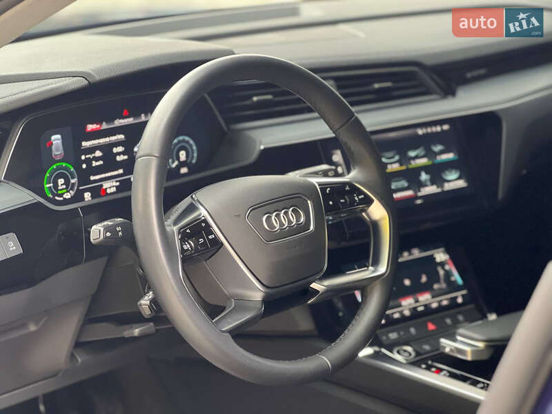 Внедорожник / Кроссовер Audi e-tron 2022 в Днепре