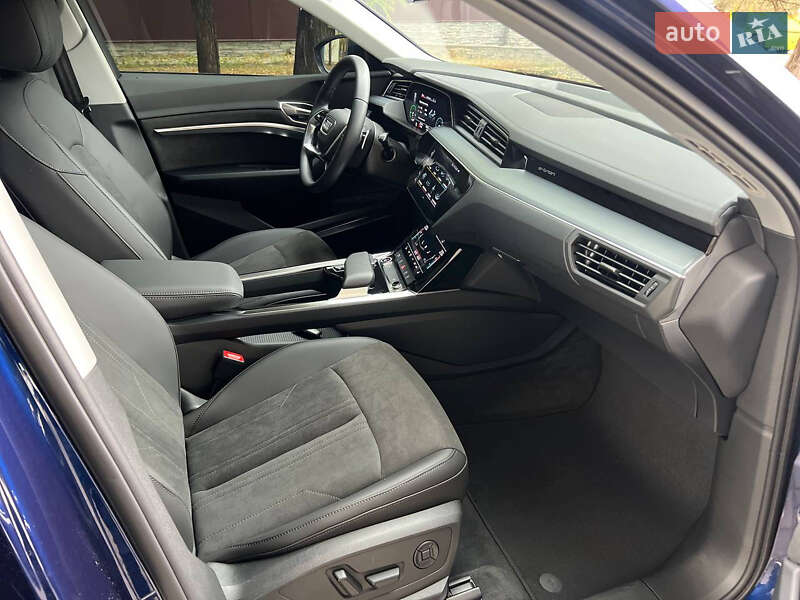 Внедорожник / Кроссовер Audi e-tron 2022 в Днепре