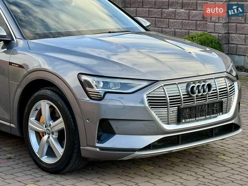 Позашляховик / Кросовер Audi e-tron 2019 в Рівному