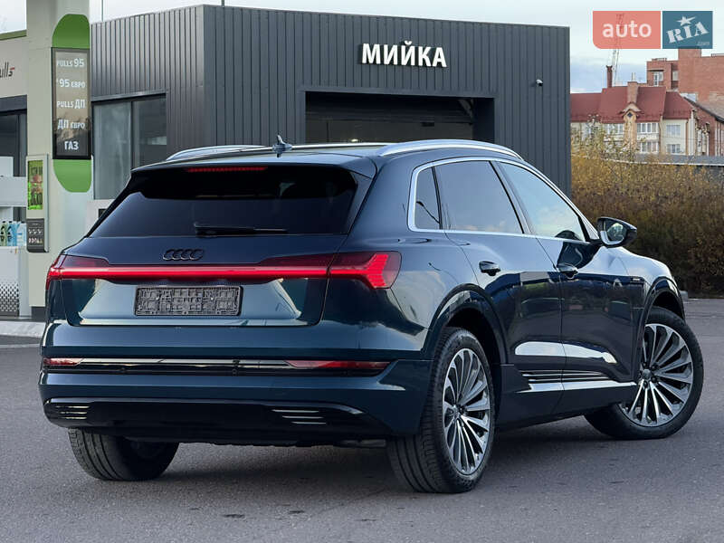 Позашляховик / Кросовер Audi e-tron 2020 в Львові фото 34 Позашляховик / Кросовер Audi e-tron 2020 в Львові