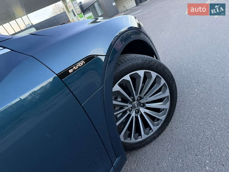 Позашляховик / Кросовер Audi e-tron 2020 в Львові фото 40 Позашляховик / Кросовер Audi e-tron 2020 в Львові