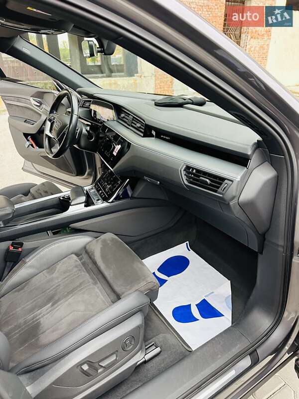 Позашляховик / Кросовер Audi e-tron 2021 в Тернополі фото 52 Позашляховик / Кросовер Audi e-tron 2021 в Тернополі