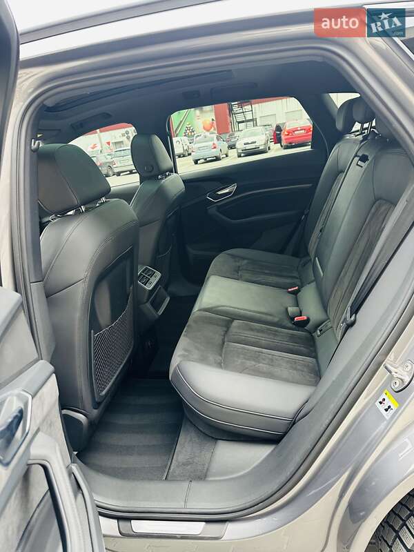 Позашляховик / Кросовер Audi e-tron 2021 в Тернополі фото 42 Позашляховик / Кросовер Audi e-tron 2021 в Тернополі