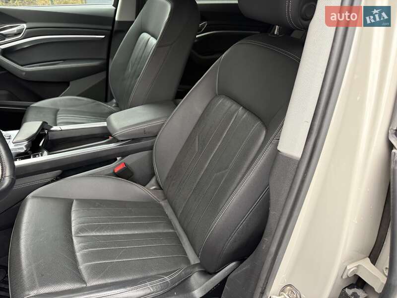 Позашляховик / Кросовер Audi e-tron 2019 в Львові