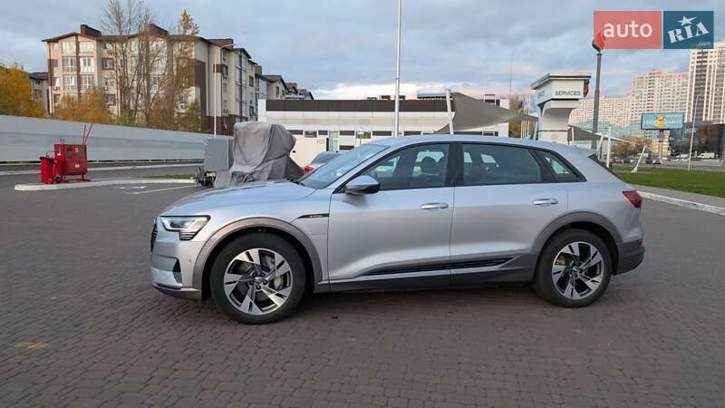 Позашляховик / Кросовер Audi e-tron 2020 в Києві