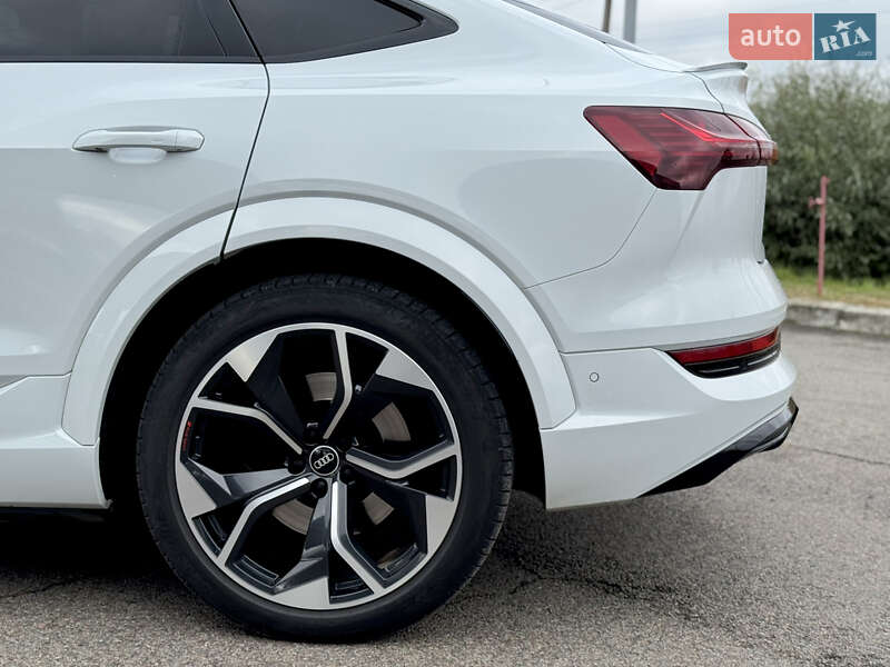 Позашляховик / Кросовер Audi e-tron 2021 в Ужгороді фото 11 Позашляховик / Кросовер Audi e-tron 2021 в Ужгороді