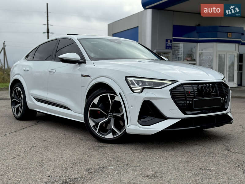 Позашляховик / Кросовер Audi e-tron 2021 в Ужгороді фото 8 Позашляховик / Кросовер Audi e-tron 2021 в Ужгороді