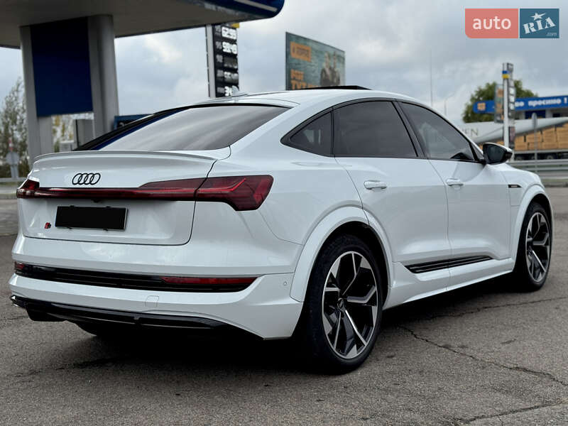 Позашляховик / Кросовер Audi e-tron 2021 в Ужгороді фото 17 Позашляховик / Кросовер Audi e-tron 2021 в Ужгороді