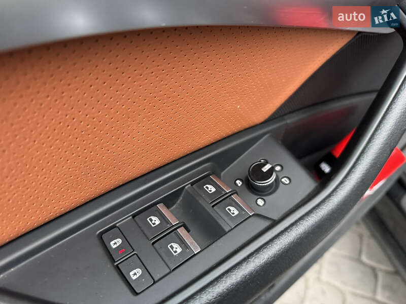 Позашляховик / Кросовер Audi e-tron 2019 в Рівному фото 33 Позашляховик / Кросовер Audi e-tron 2019 в Рівному