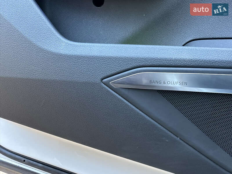 Позашляховик / Кросовер Audi e-tron 2020 в Львові фото 13 Позашляховик / Кросовер Audi e-tron 2020 в Львові