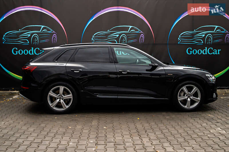 Позашляховик / Кросовер Audi e-tron 2019 в Луцьку