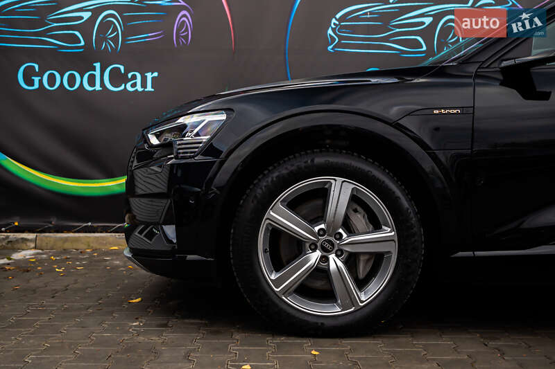 Позашляховик / Кросовер Audi e-tron 2019 в Луцьку