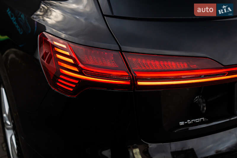 Позашляховик / Кросовер Audi e-tron 2019 в Луцьку