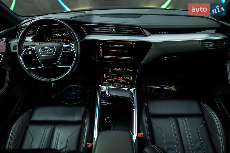 Позашляховик / Кросовер Audi e-tron 2019 в Луцьку