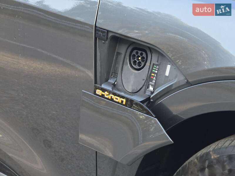 Позашляховик / Кросовер Audi e-tron 2020 в Ковелі фото 23 Позашляховик / Кросовер Audi e-tron 2020 в Ковелі