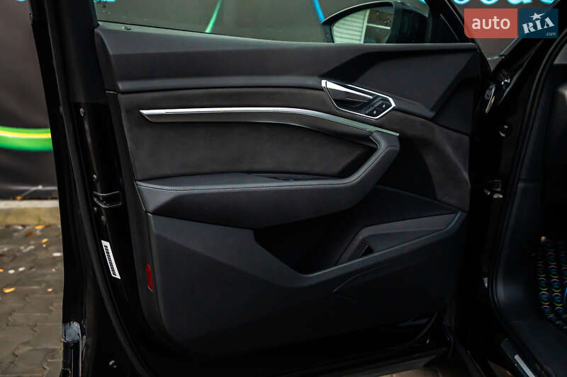 Позашляховик / Кросовер Audi e-tron 2019 в Луцьку фото 53 Позашляховик / Кросовер Audi e-tron 2019 в Луцьку