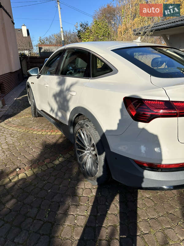 Позашляховик / Кросовер Audi e-tron 2020 в Львові фото 4 Позашляховик / Кросовер Audi e-tron 2020 в Львові