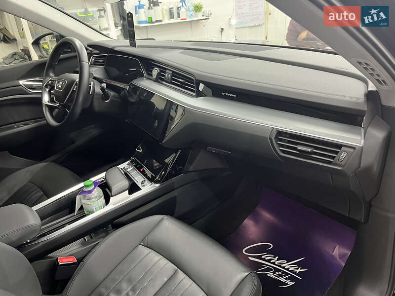 Позашляховик / Кросовер Audi e-tron 2018 в Тернополі фото 32 Позашляховик / Кросовер Audi e-tron 2018 в Тернополі