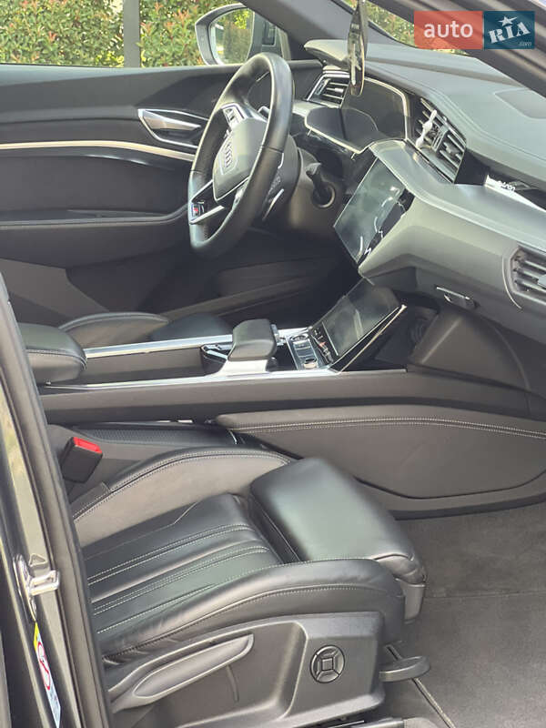 Внедорожник / Кроссовер Audi e-tron 2021 в Ужгороде фото 28 Внедорожник / Кроссовер Audi e-tron 2021 в Ужгороде