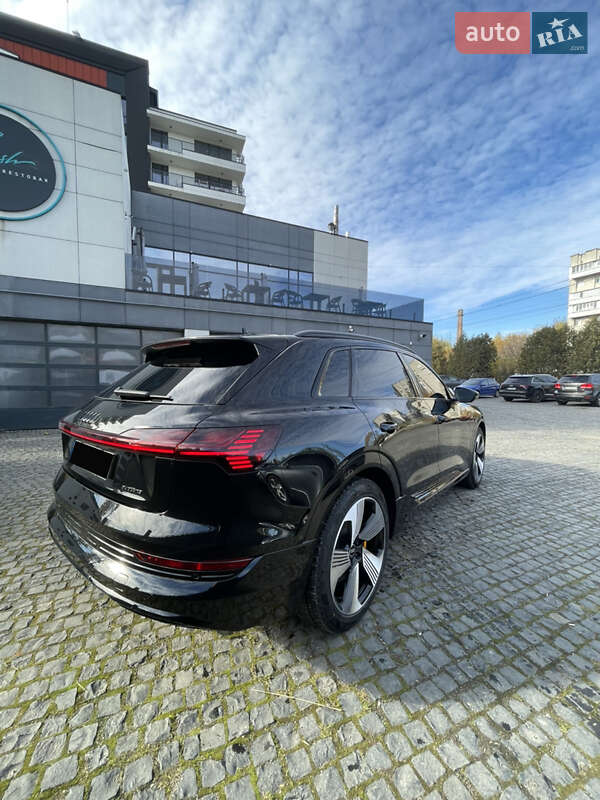 Внедорожник / Кроссовер Audi e-tron 2021 в Львове