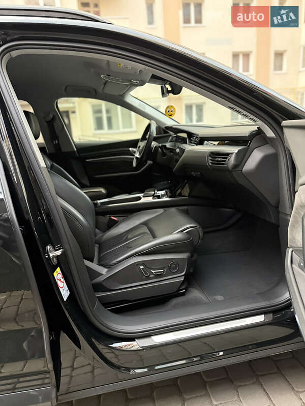 Внедорожник / Кроссовер Audi e-tron 2020 в Львове