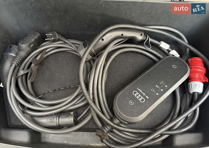 Внедорожник / Кроссовер Audi e-tron 2020 в Львове