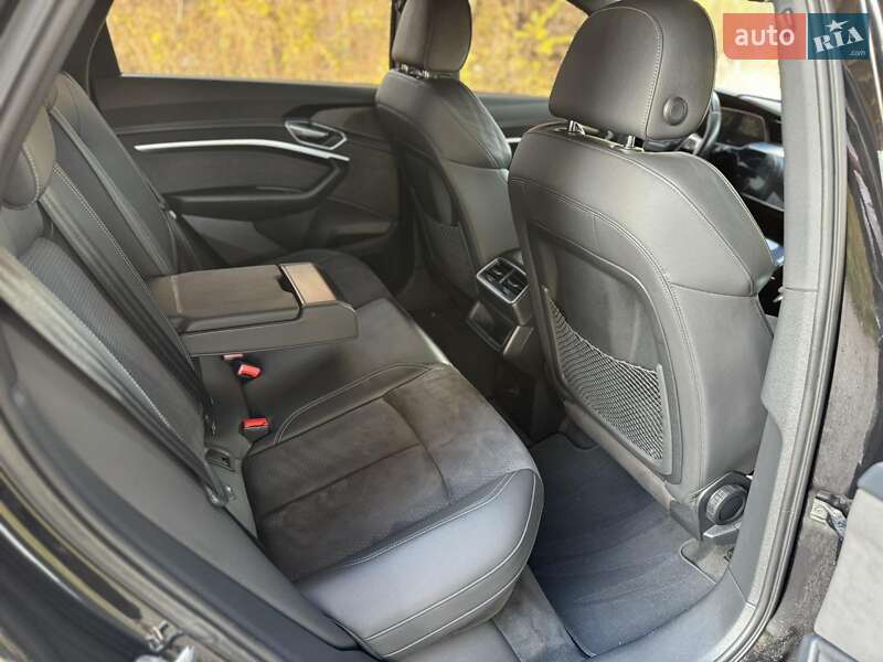 Внедорожник / Кроссовер Audi e-tron 2021 в Днепре