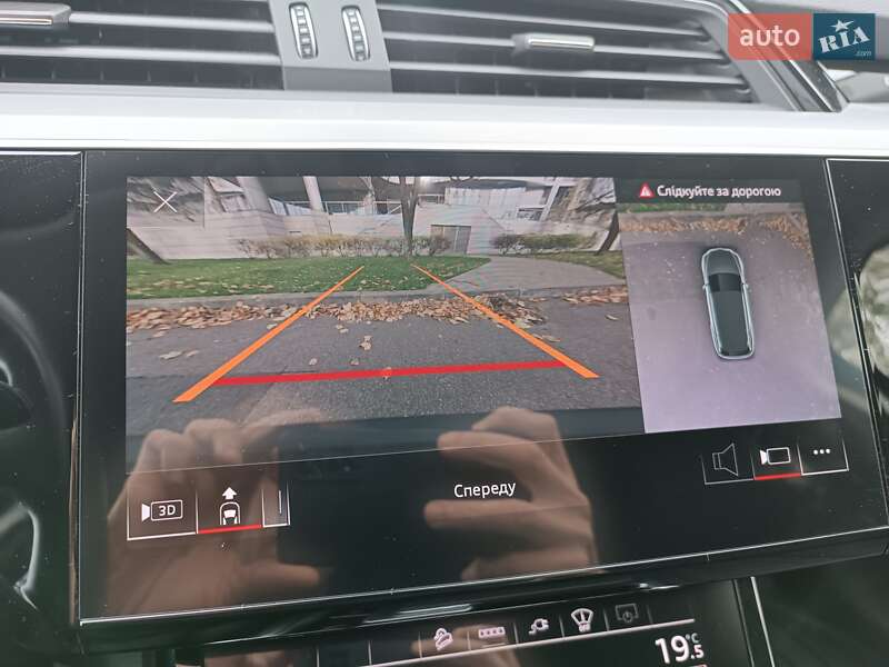 Внедорожник / Кроссовер Audi e-tron 2022 в Киеве