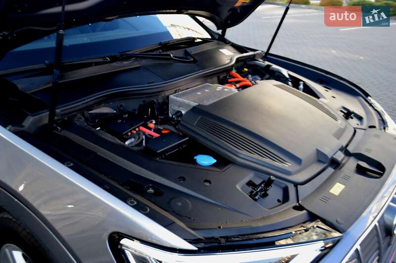 Позашляховик / Кросовер Audi e-tron 2020 в Хмельницькому фото 79 Позашляховик / Кросовер Audi e-tron 2020 в Хмельницькому