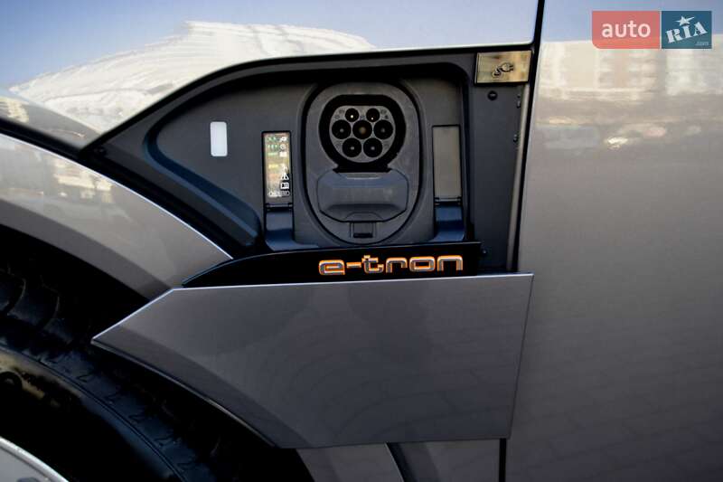 Позашляховик / Кросовер Audi e-tron 2020 в Хмельницькому фото 101 Позашляховик / Кросовер Audi e-tron 2020 в Хмельницькому