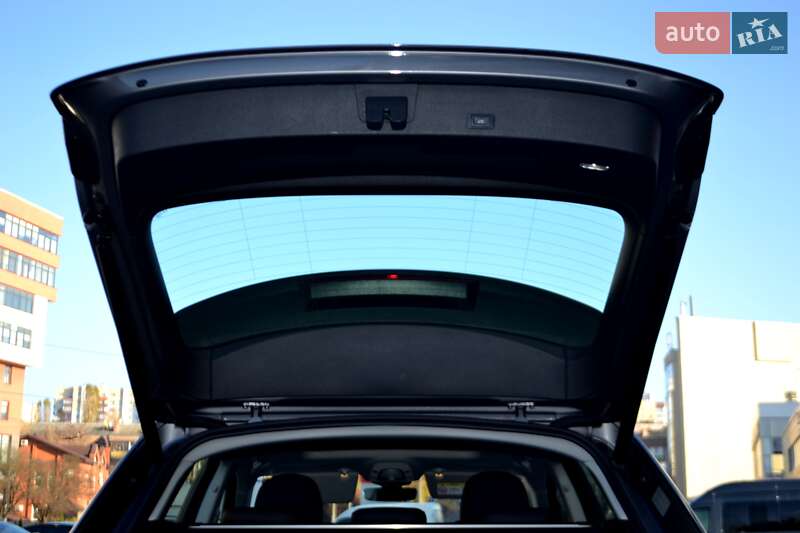 Позашляховик / Кросовер Audi e-tron 2020 в Хмельницькому фото 204 Позашляховик / Кросовер Audi e-tron 2020 в Хмельницькому