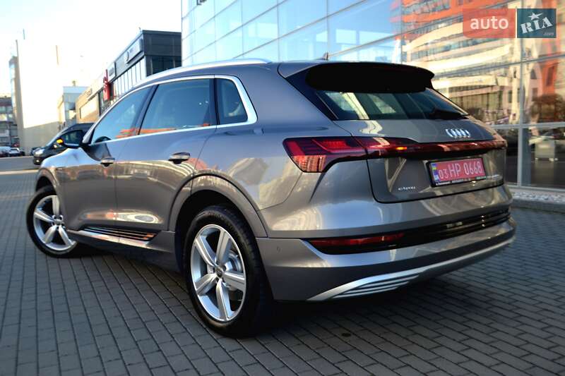 Позашляховик / Кросовер Audi e-tron 2020 в Хмельницькому фото 57 Позашляховик / Кросовер Audi e-tron 2020 в Хмельницькому
