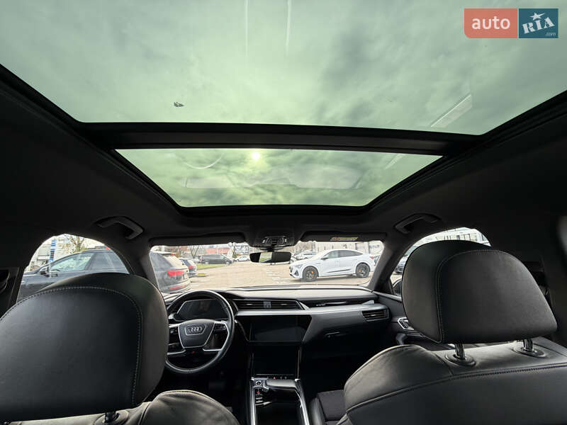 Позашляховик / Кросовер Audi e-tron 2021 в Львові фото 47 Позашляховик / Кросовер Audi e-tron 2021 в Львові