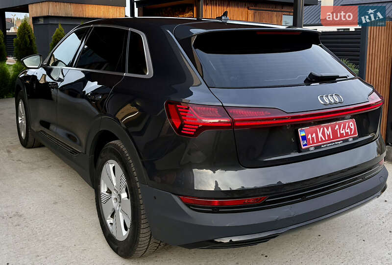 Внедорожник / Кроссовер Audi e-tron 2020 в Киеве фото 4 Внедорожник / Кроссовер Audi e-tron 2020 в Киеве