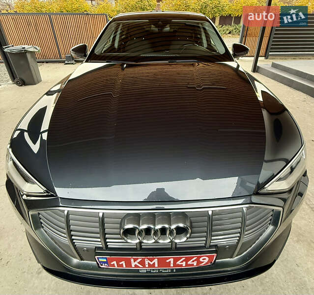 Внедорожник / Кроссовер Audi e-tron 2020 в Киеве фото 9 Внедорожник / Кроссовер Audi e-tron 2020 в Киеве